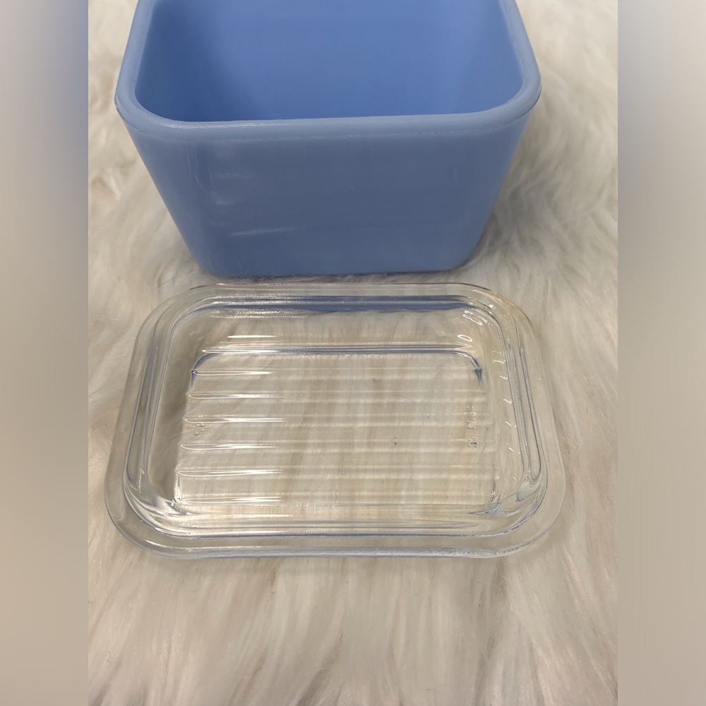 Antique Delphine Blue Glass Pyrex Container - Picture 3 of 6